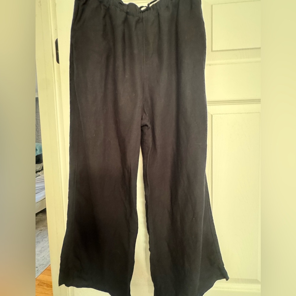 Black linen Abercrombie & Fitch Capri pants